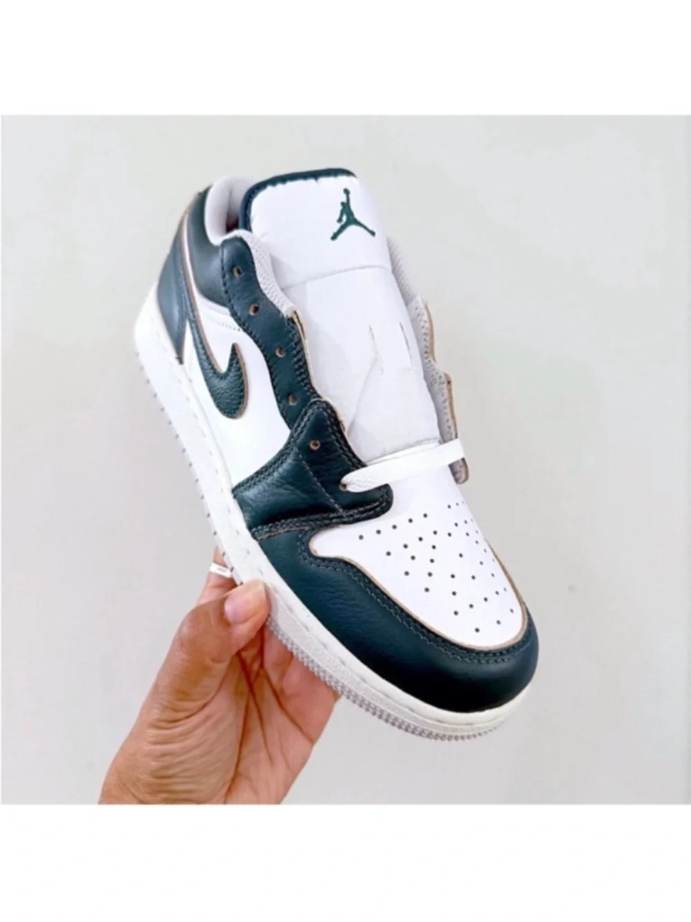 Nike Air Jordan 1 Low Oxidized Green Special Edition Sneakers   6.5Y/ 8 Women
